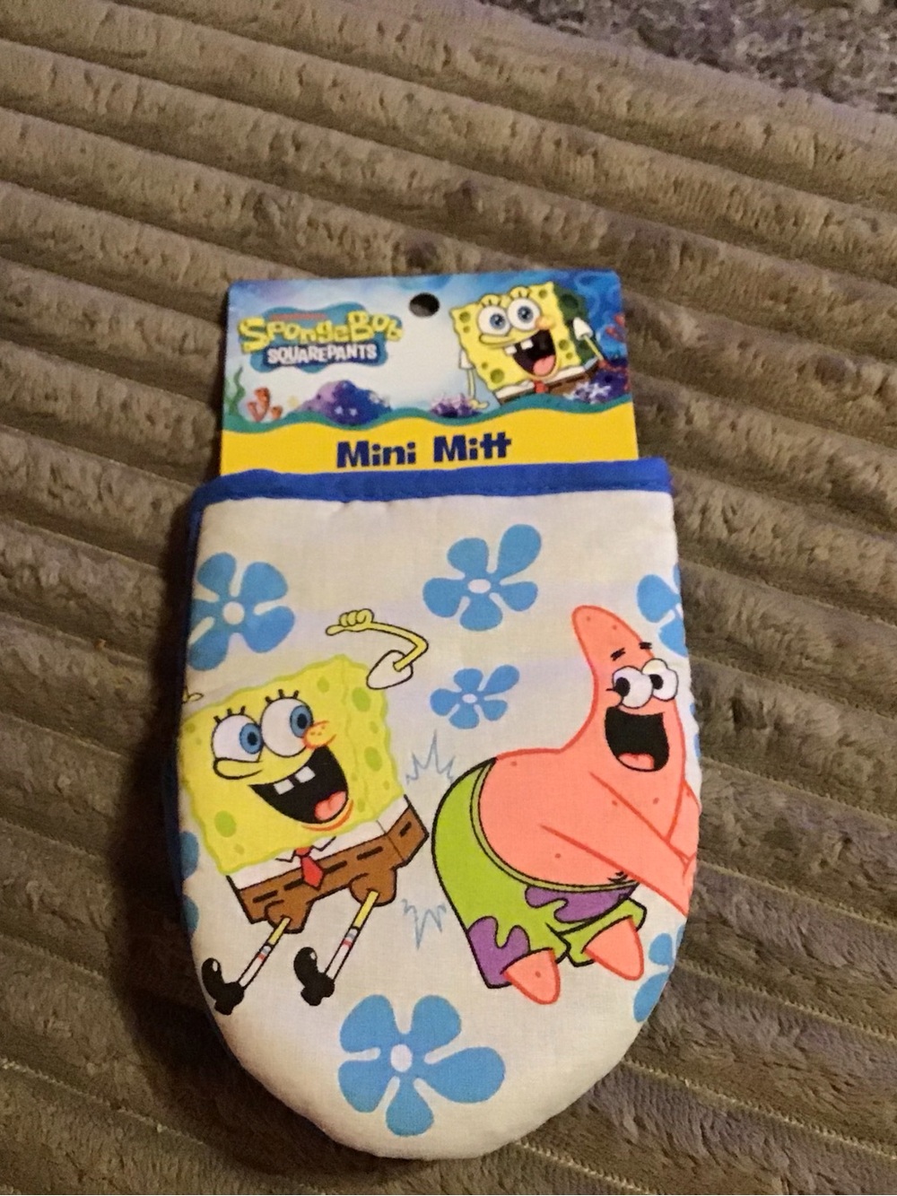 SpongeBob Squarepants White Mini Mitt with Blue Floral & Yellow SpongeBob
